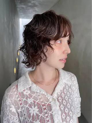ミディアム カラー AiM 大名　似合わせカットのヘアスタイル