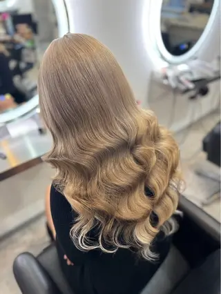 ロング REINA エクステ/ヘアセットのヘアスタイル