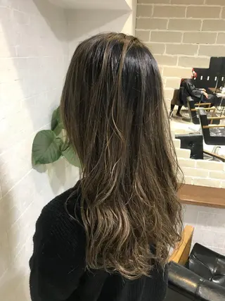 ロング カラー パーマ ブリーチ特化 梅田本多翔のヘアスタイル