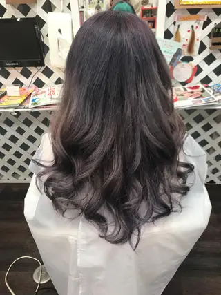 ロング カラー 岩谷/ブリーチ 🪽透明感カラーのヘアスタイル