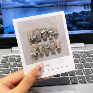 ネイル 純江 HALIのネイルデザイン