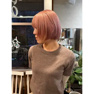 ショート ハイトーン/ ダブルカラー/透明感のヘアスタイル