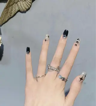 ネイル Queens ciciのネイルデザイン