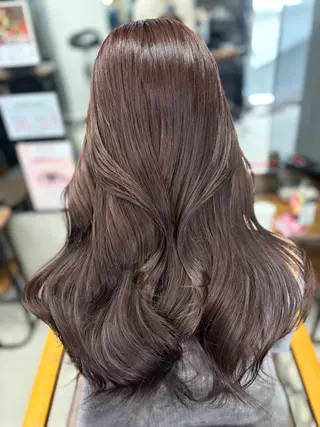 ロング maya レイヤーカットのヘアスタイル