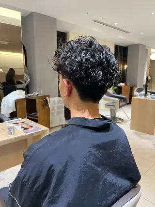 パーマ メンズ 伊佐治 夕芽のヘアスタイル