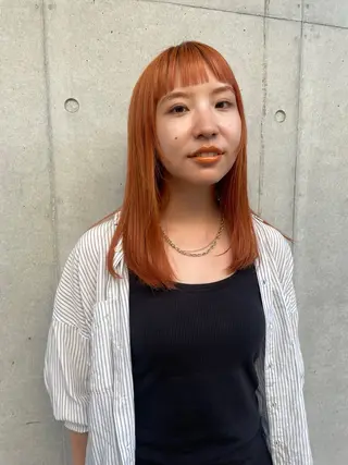 ミディアム カラー ショートウルフくせ毛 お任せくださいのヘアスタイル