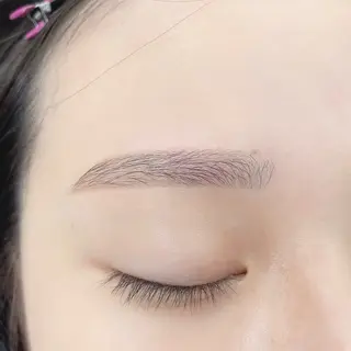 アイブロウ エサージュ 池袋店の眉毛・アイブロウイメージ