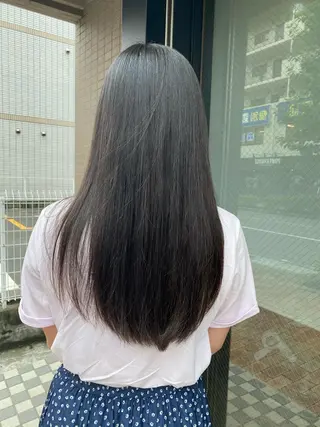 ロング サプリームヘア 飯田みち瑠のヘアスタイル