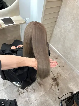 ロング カラー 廣庭 勇人のヘアスタイル