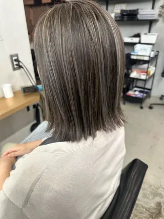 ミディアム 中尾 未希のヘアスタイル