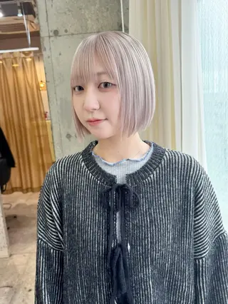 ショート カラー lani ブリーチ /ダブルカラーのヘアスタイル