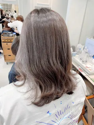 ミディアム カラー 🦖鶴岡 香純🦖のヘアスタイル