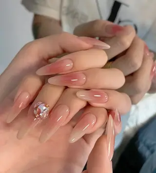 ネイル M🌷nail 長さだし専門店のネイルデザイン