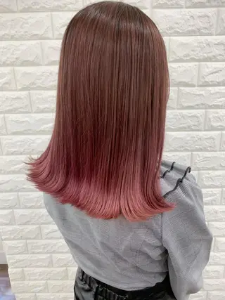 セミロング カラー 薄田 珠美のヘアスタイル
