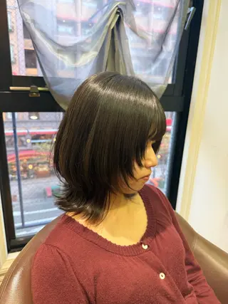 ミディアム 溝口 槙里也のヘアスタイル