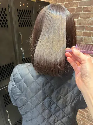 セミロング カラー パーマ ヘアアレンジ メンズ キッズ ネイル マツエク・マツパ アイブロウ 久木原 ゆりのヘアスタイル