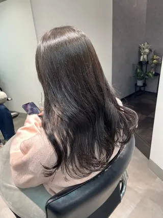 ロング カラー Kaede .のヘアスタイル