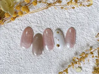 ネイル mogunail &blowのネイルデザイン