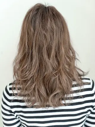 セミロング カラー ✂︎美容室✂︎ hiroマンツーマンのヘアスタイル