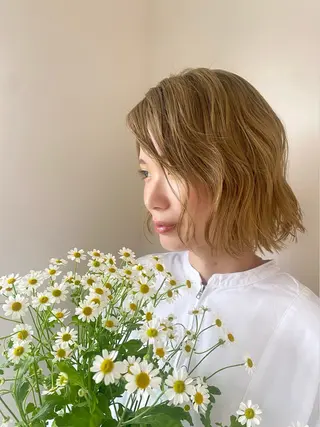 ミディアム neu. reinaのヘアスタイル