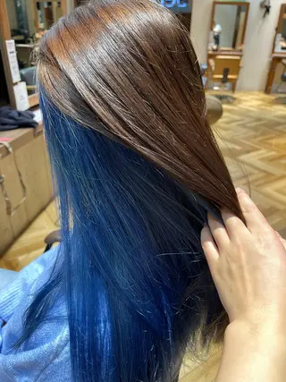 カラー バヤラー バイガルマーのヘアスタイル