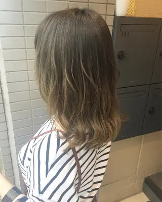 ミディアム カラー 西川 敏夫のヘアスタイル
