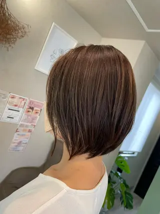 カラー オノ アカネのヘアスタイル