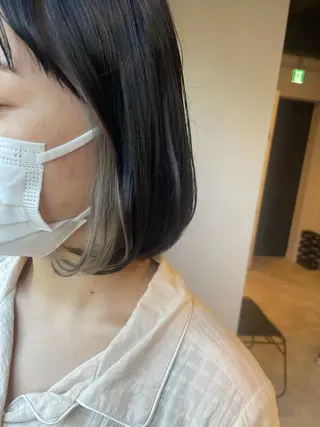 ショート カラー ブリーチ👩🦳/ ✂︎MANAMIのヘアスタイル