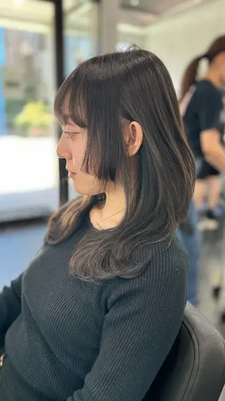 ミディアム stylist Momoのヘアスタイル