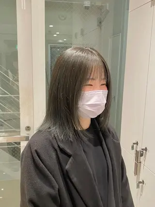 セミロング カラー ヘアアレンジ 赤み消しグレージュ 🫒ｒｅｏｎのヘアスタイル