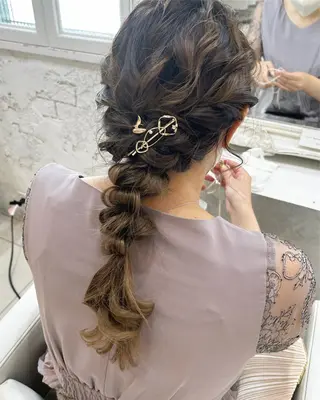 セミロング カラー ヘアアレンジ マツエク・マツパ 透明感カラー🫧ヘア セット🫧松本菜月の眉毛・アイブロウイメージ