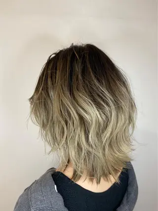 ミディアム カラー 小川 舜人のヘアスタイル