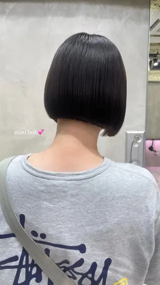 ショート カノン/透明感カラー /酸性ストレートのヘアスタイル