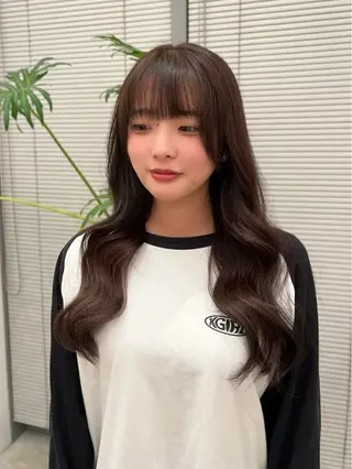 ロング 羽鳥 菜々子のヘアスタイル