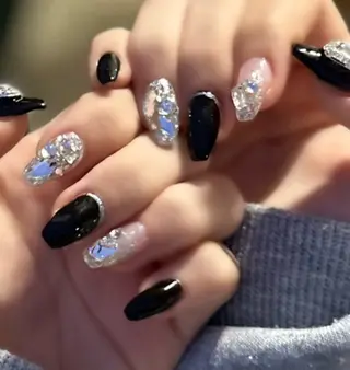 ネイル 新山 聖のネイルデザイン