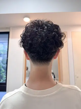 パーマ メンズ ハイトーン/パーマ 大名 sakiのヘアスタイル