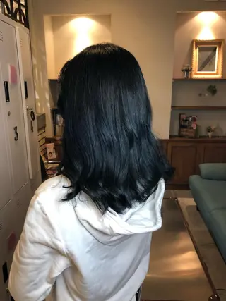 カラー AGREE Momokaのヘアスタイル