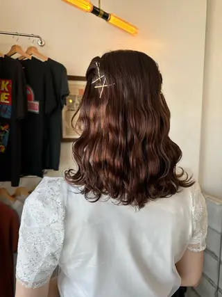 セミロング ヘアアレンジ 岩村 夏姫のヘアスタイル