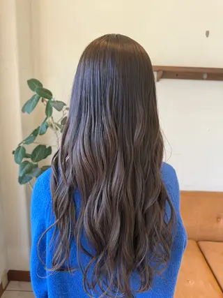 ロング カラー 💠艶髪うるうる🫧 髪質改善ストレートのヘアスタイル