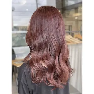 ロング ワダ カイのヘアスタイル