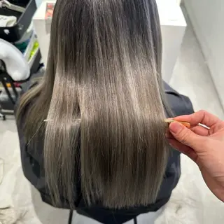 セミロング clomus所属・🩵ブリーチ矯正 HIDE🩵のヘアスタイル