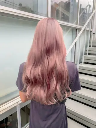 ロング ハイトーン🫧艶髪 MAIKAのヘアスタイル