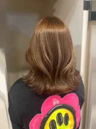 ミディアム カラー ブリーチなしWカラー /レイヤーカット大阪のヘアスタイル