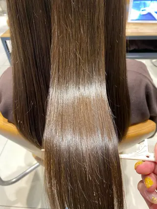 ロング レイヤーカット🌈 透明感カラー🌷ユリのヘアスタイル