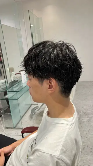 パーマ メンズ 中屋 比呂のヘアスタイル