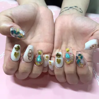 ミディアム ネイル 《LB》ラブリエ Nail&eyeのマツエク・マツパデザイン