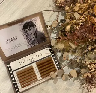 マツエク・マツパ r:na / 宇都宮 / まつ毛屋のマツエク・マツパデザイン