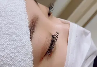 マツエク・マツパ 田上 (たのうえ)のヘアスタイル