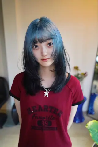 カラー airi໒꒱·ﾟ /デザインカラーのヘアスタイル