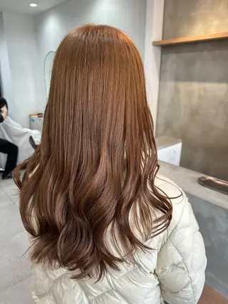 カラー シガ ミクトのヘアスタイル